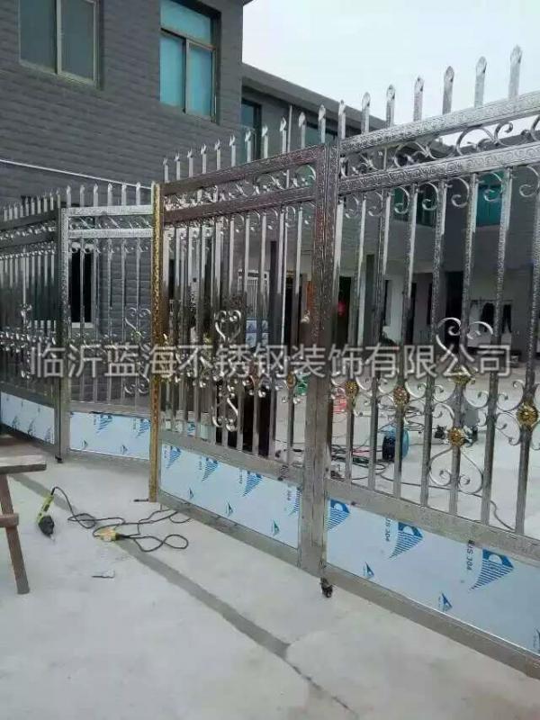 不銹鋼護(hù)欄質(zhì)量是由哪些因素決定的